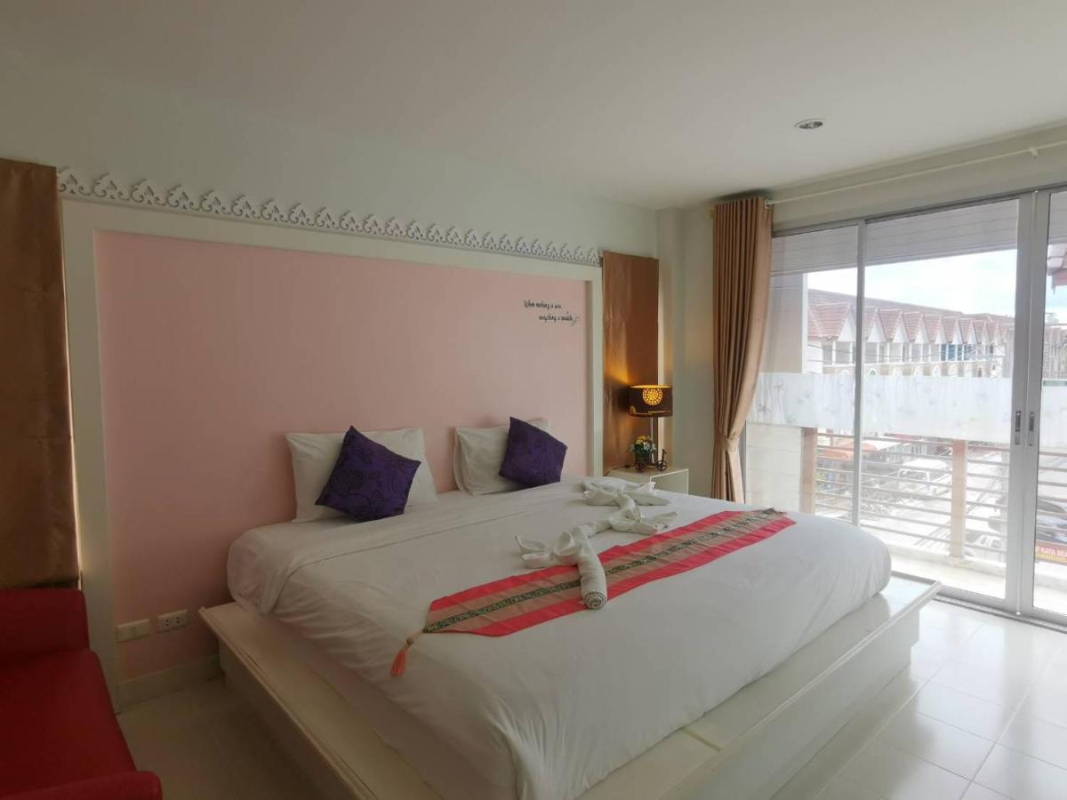 Phuket Racha Kata Homestay Екстер'єр фото