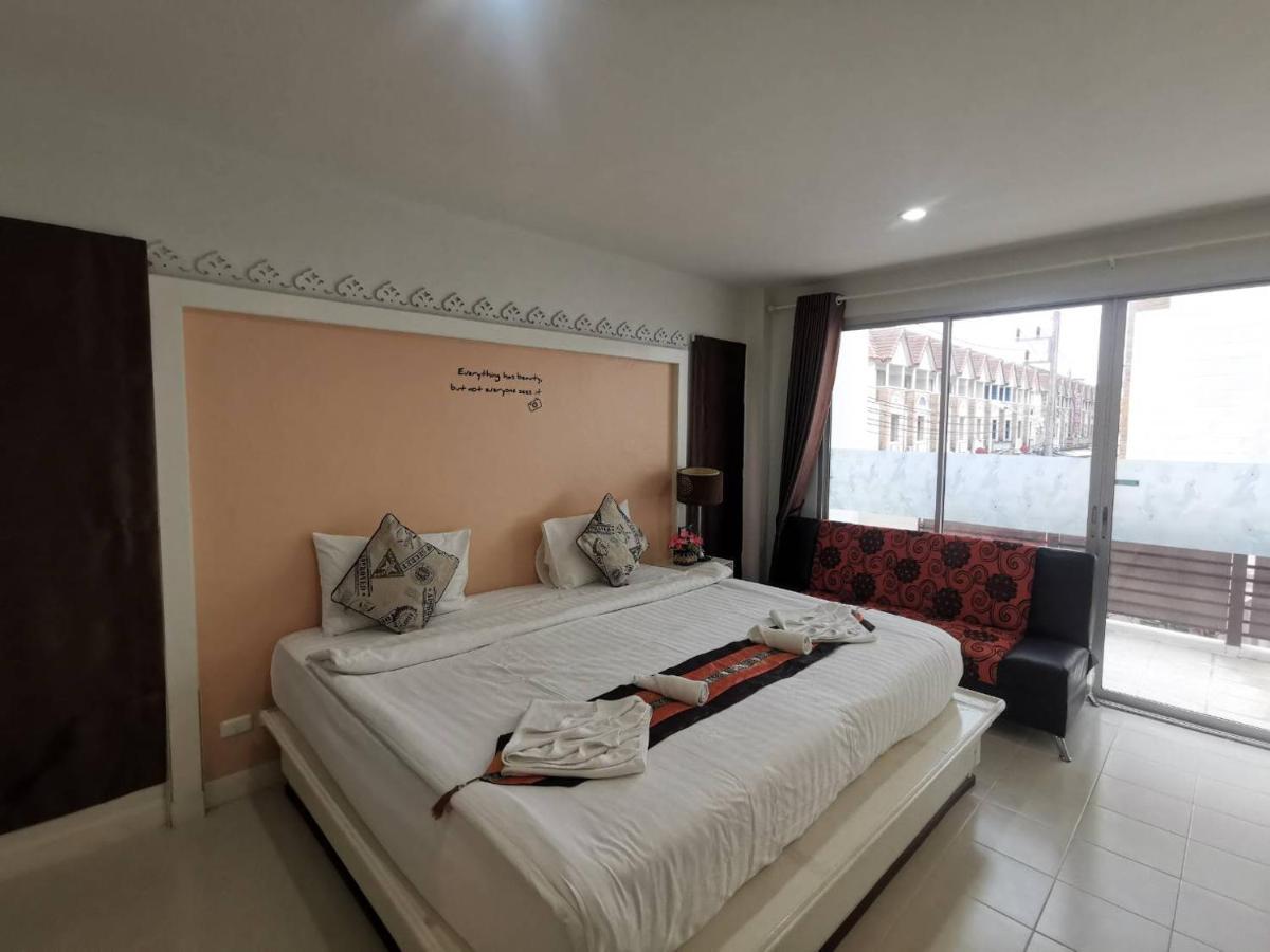 Phuket Racha Kata Homestay Екстер'єр фото