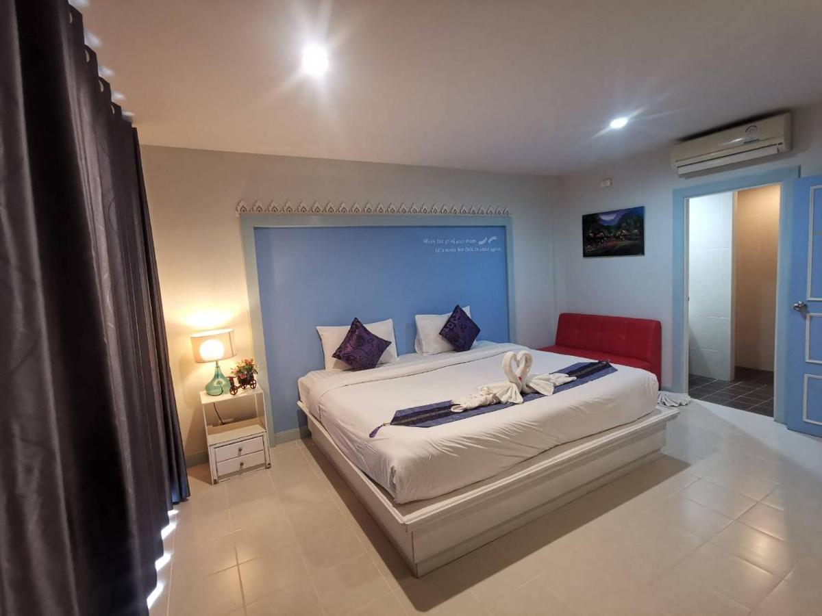Phuket Racha Kata Homestay Екстер'єр фото