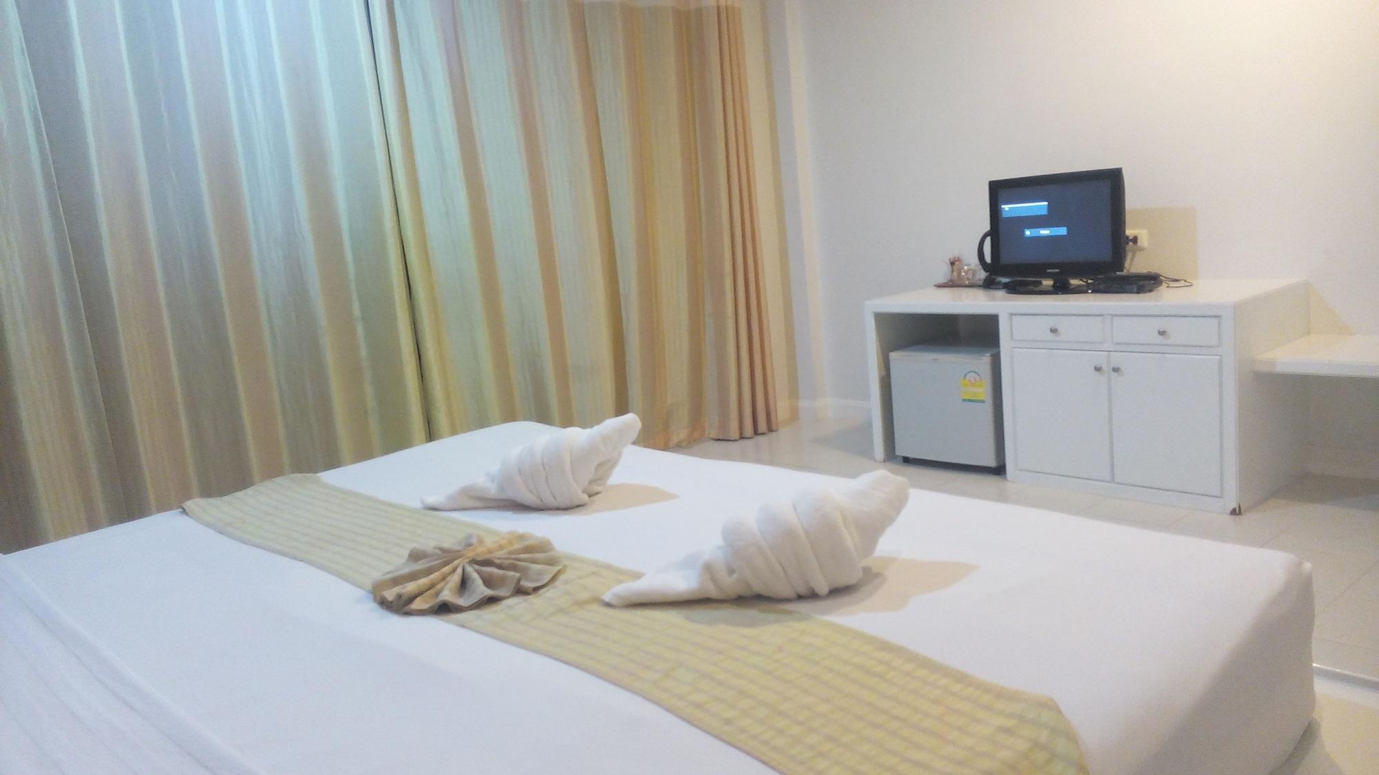 Phuket Racha Kata Homestay Екстер'єр фото