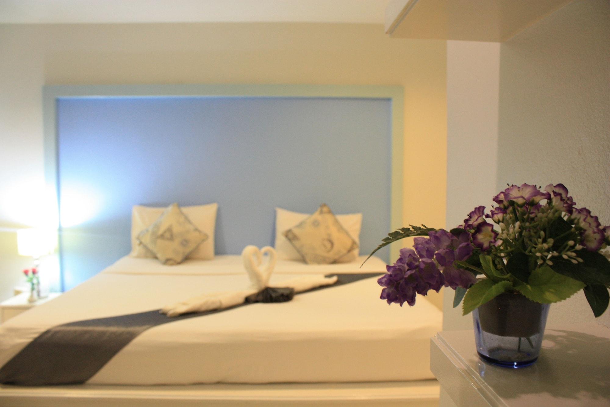 Phuket Racha Kata Homestay Екстер'єр фото