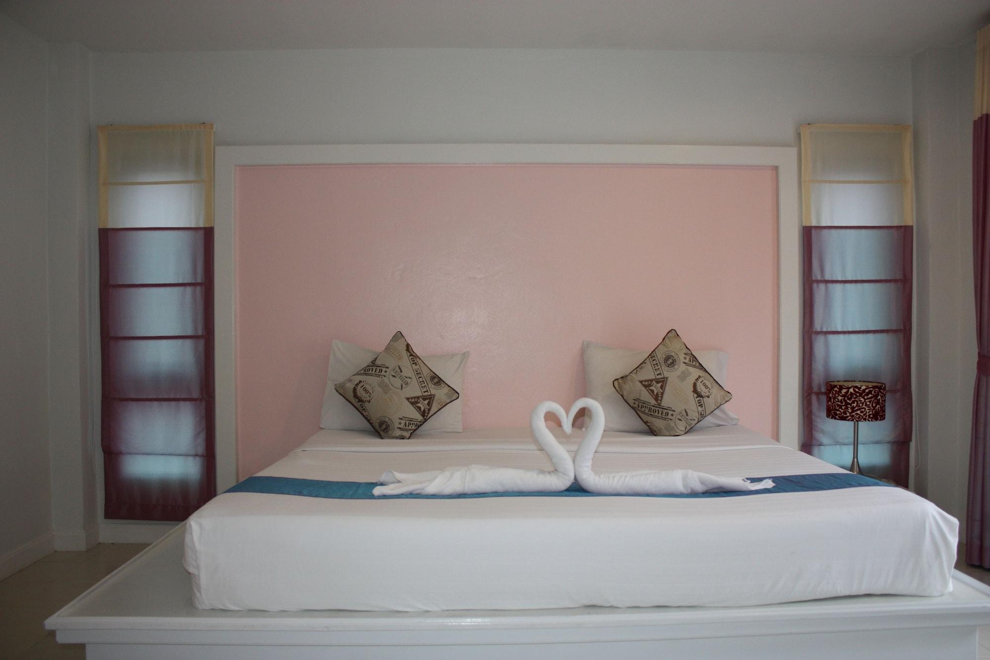 Phuket Racha Kata Homestay Екстер'єр фото