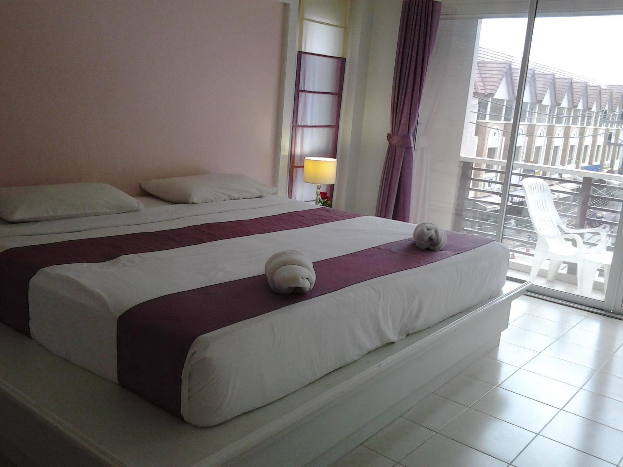 Phuket Racha Kata Homestay Екстер'єр фото
