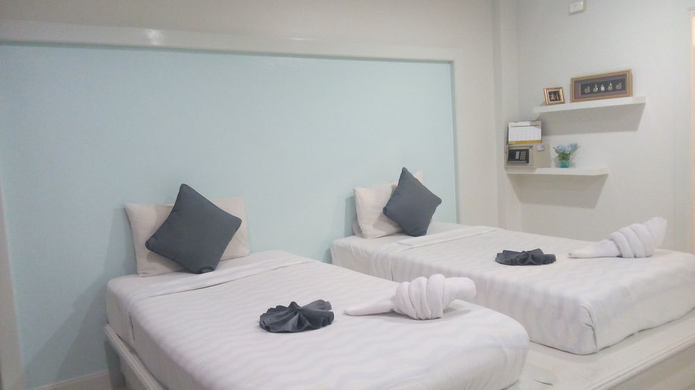 Phuket Racha Kata Homestay Екстер'єр фото